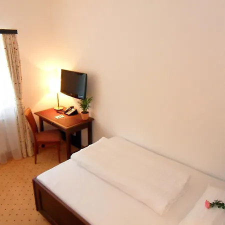 德尔加格维特酒店