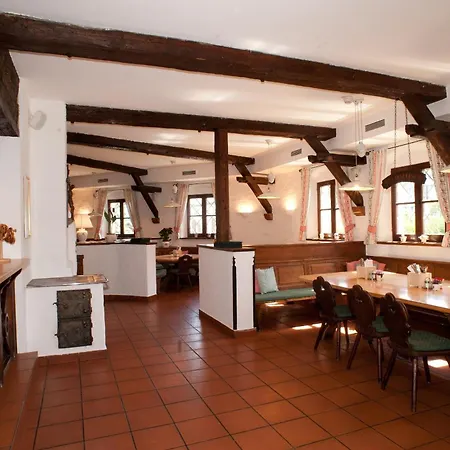 Hotel Der Jagerwirt 3*