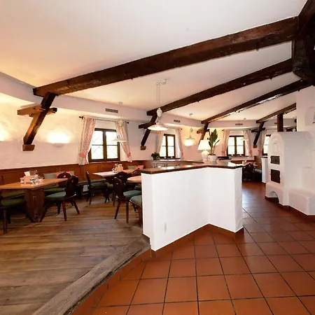 德尔加格维特酒店 3*