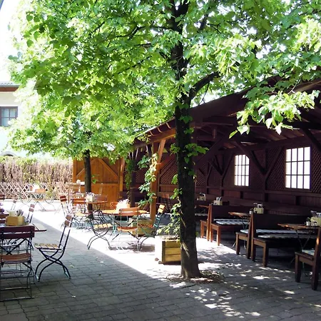 Hotel Der Jaegerwirt 3*